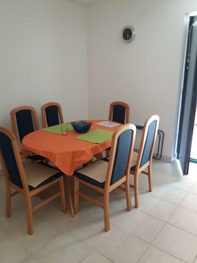 Apartman Koren Malinska Esterno foto
